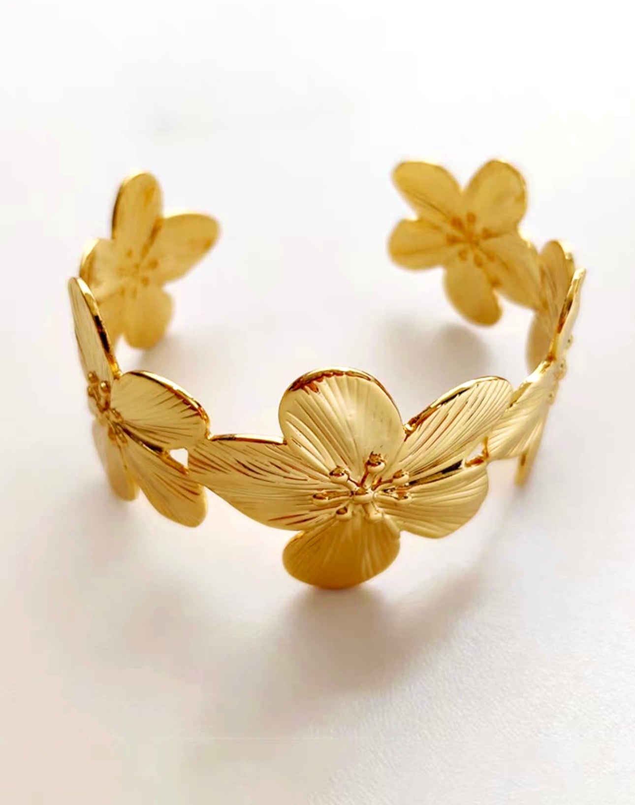 Tola Bloom Bangle