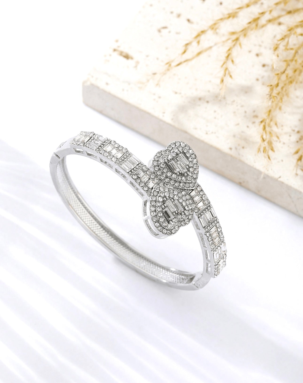 Icy Ting Love Bracelet