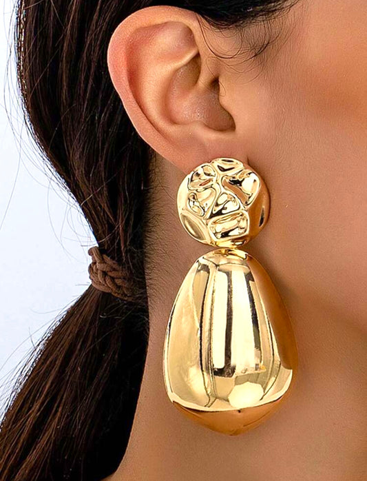Gilded Glow Earring